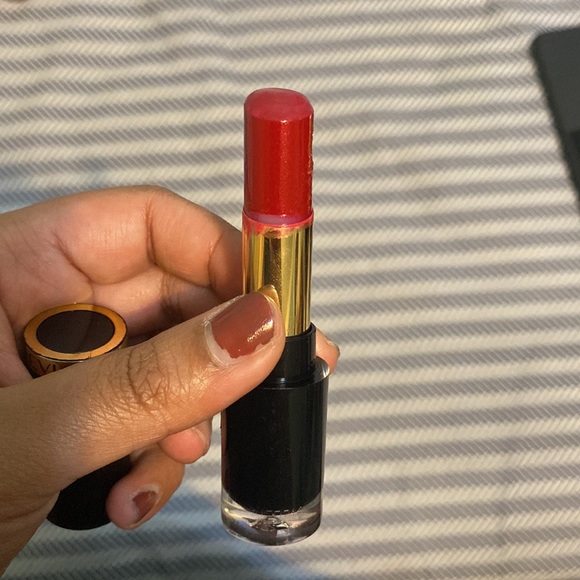 Tiktok Viral Revlon shine luster lipstick - Picture 4 of 4